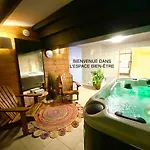 Le Petit Au Coeur De - Parking Prive - Piscine Chauffee - Et Massages 4*