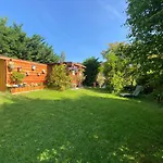 Le Petit Au Coeur De - Parking Prive - Piscine Chauffee - Et Massages Гостевой дом Сарла-ла-Канеда