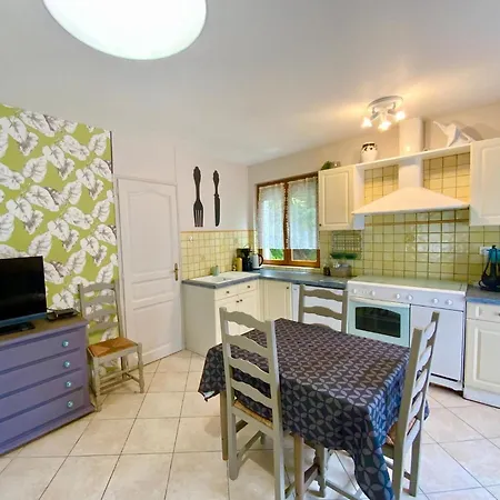 Le Petit Au Coeur De - Parking Prive - Piscine Chauffee - Et Massages Gasthuis