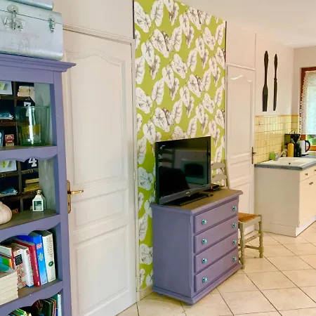 Le Petit Au Coeur De - Parking Prive - Piscine Chauffee - Et Massages