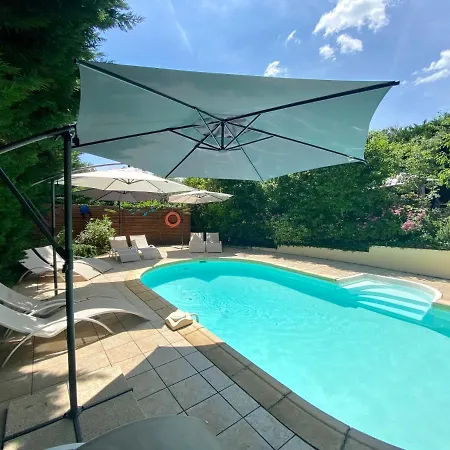 Le Petit Au Coeur De - Parking Prive - Piscine Chauffee - Et Massages