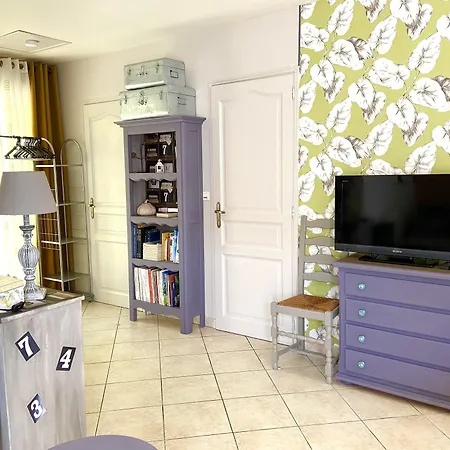 Le Petit Au Coeur De - Parking Prive - Piscine Chauffee - Et Massages 4* Sarlat-la-Canéda