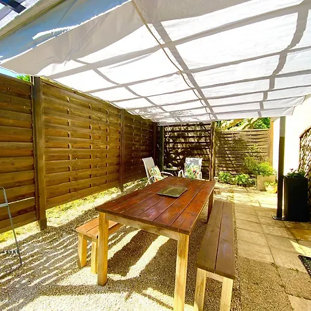 Le Petit Au Coeur De - Parking Prive - Piscine Chauffee - Et Massages 4*