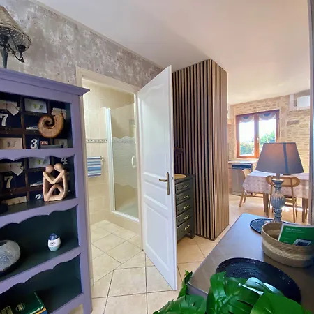 Πανσιόν Le Petit Au Coeur De - Parking Prive - Piscine Chauffee - Et Massages