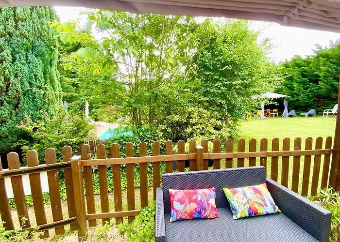 Maison d'hôtes Le Petit Au Cœur De - Parking Privé - Piscine Chauffée - Et Massages