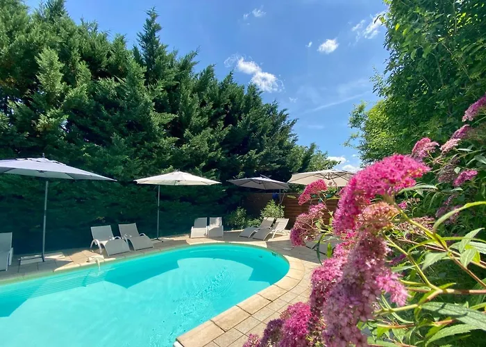 Le Petit Au Cœur De - Parking Privé - Piscine Chauffée - Et Massages Maison d'hôtes 4*