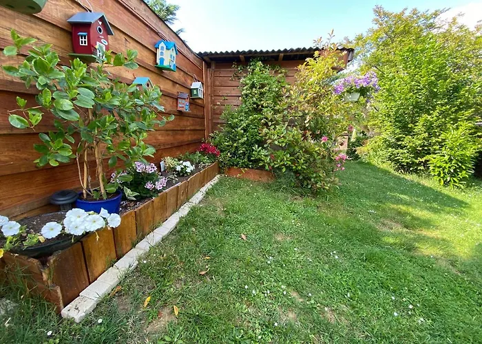 Maison d'hôtes Le Petit Au Cœur De - Parking Privé - Piscine Chauffée - Et Massages