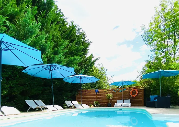 Le Petit Au Cœur De - Parking Privé - Piscine Chauffée - Et Massages 4* Sarlat