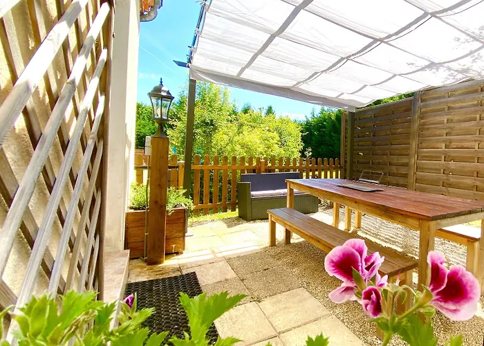 Le Petit Au Coeur De - Parking Prive - Piscine Chauffee - Et Massages Guest house Sarlat-la-Caneda