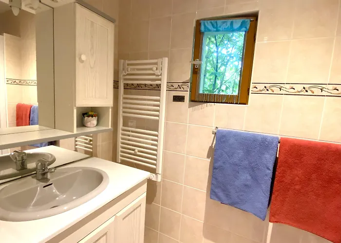 Le Petit Au Cœur De - Parking Privé - Piscine Chauffée - Et Massages Maison d'hôtes 4*