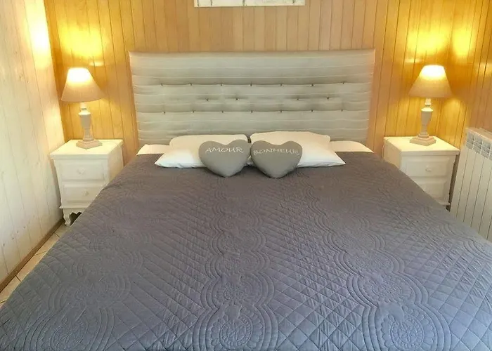 Le Petit Au Cœur De - Parking Privé - Piscine Chauffée - Et Massages Sarlat